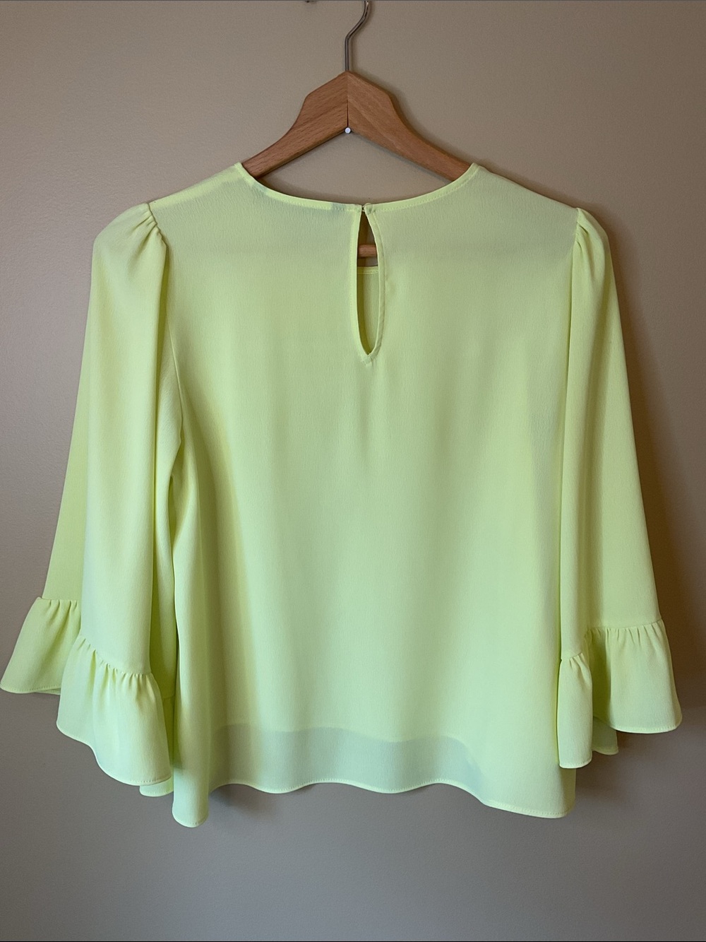 Zara Neon Yellow Ruffle Sleeve Top Size S - Picture 3 of 4